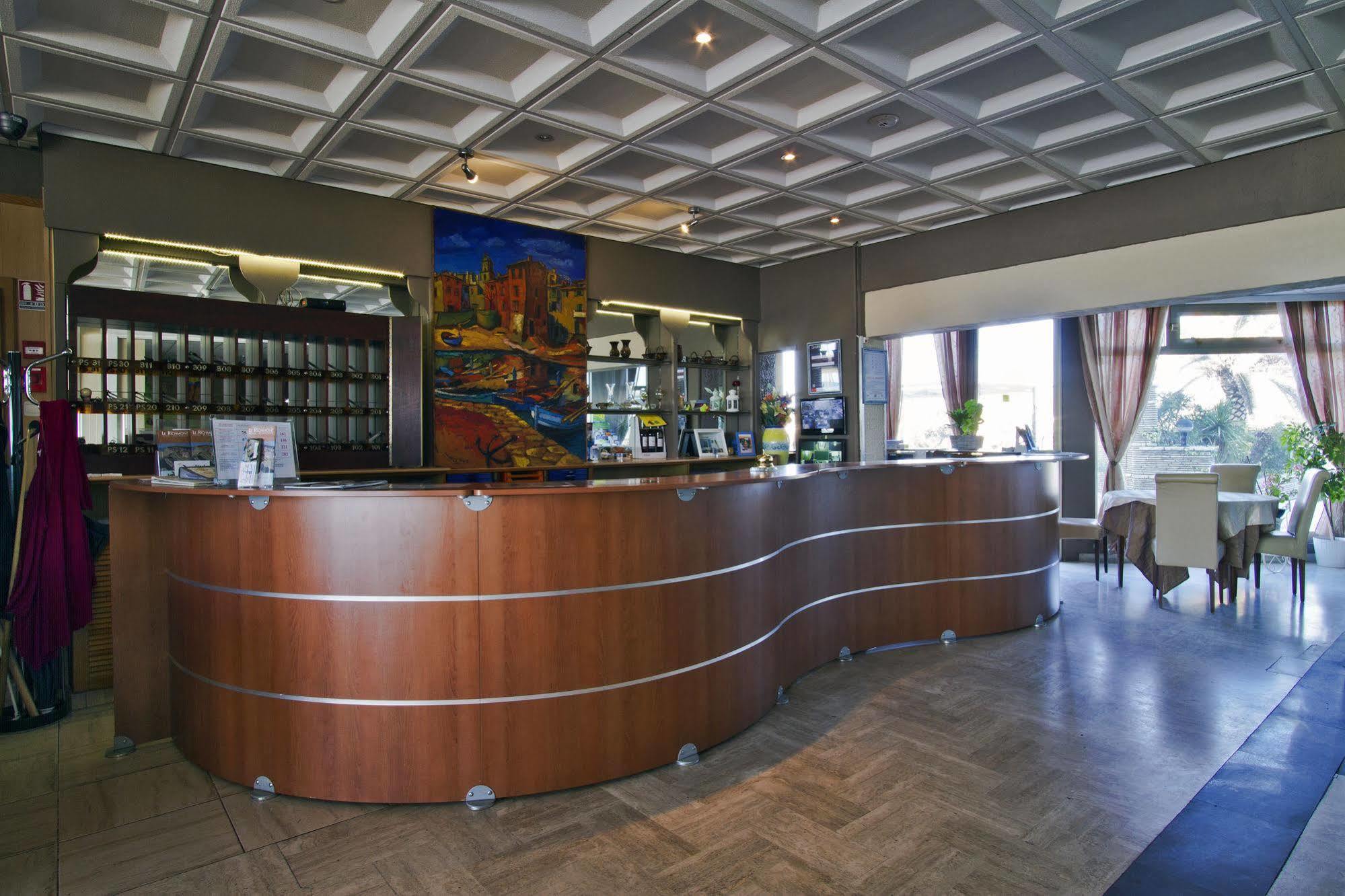 Hotel Le Richmont Marseillan  Exterior photo